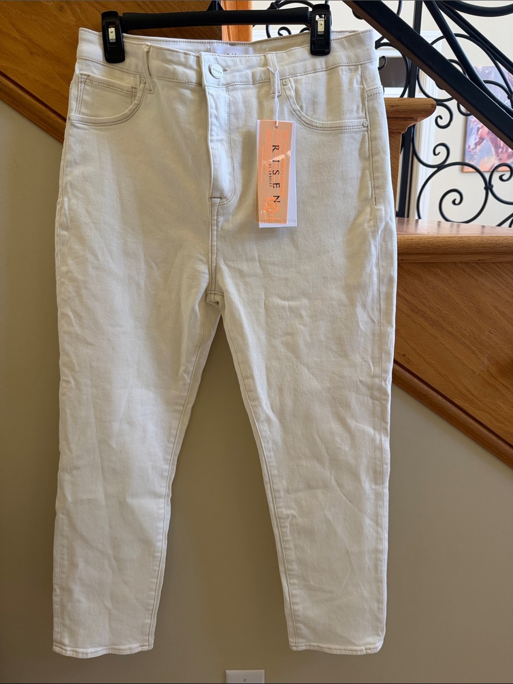 Risen Jeans Straight Leg Jeans in Cream Size 15/32 New With Tags
